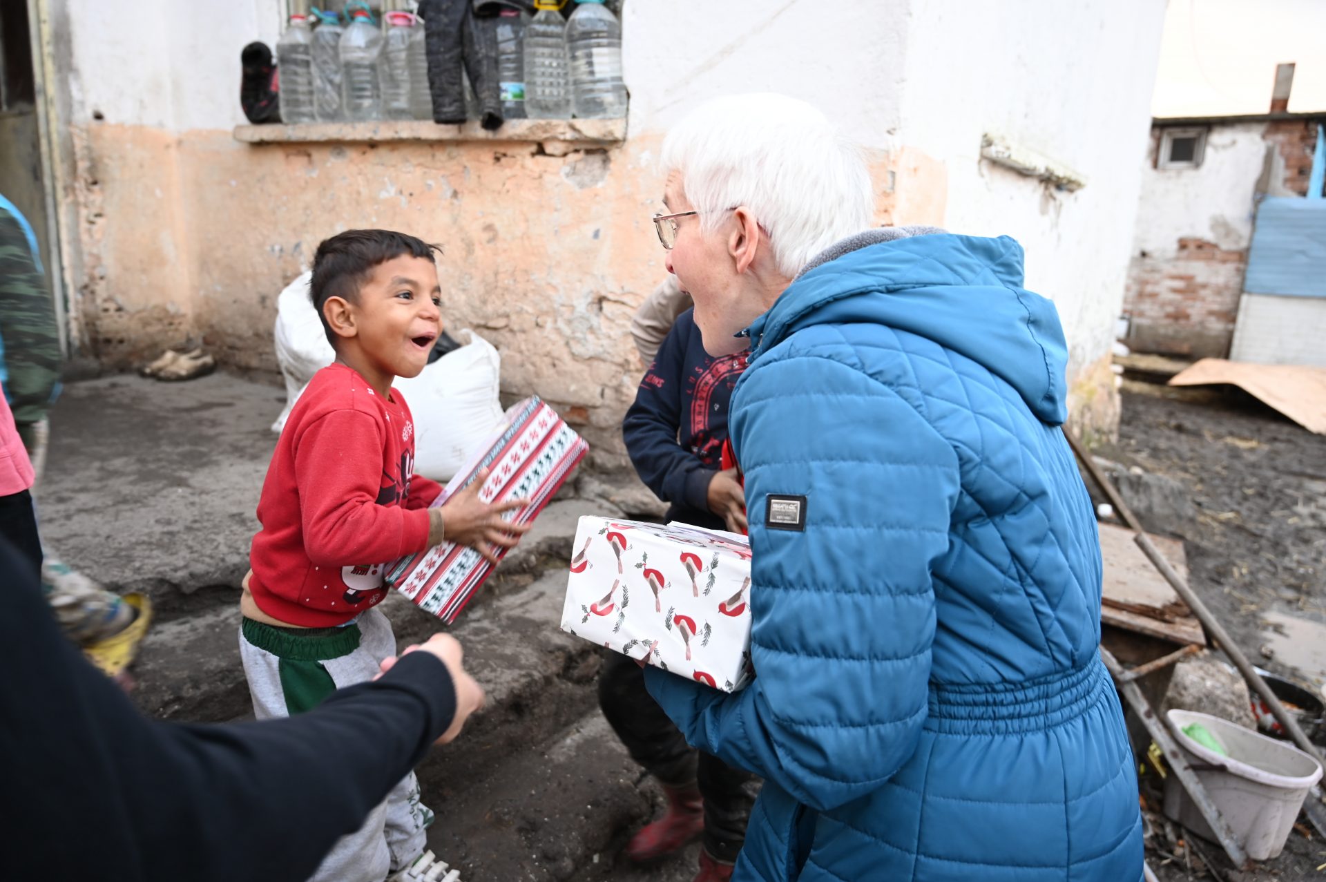 Shoebox Delivery Team – Link to Hope Shoebox Delivery Team - Link to Hope
