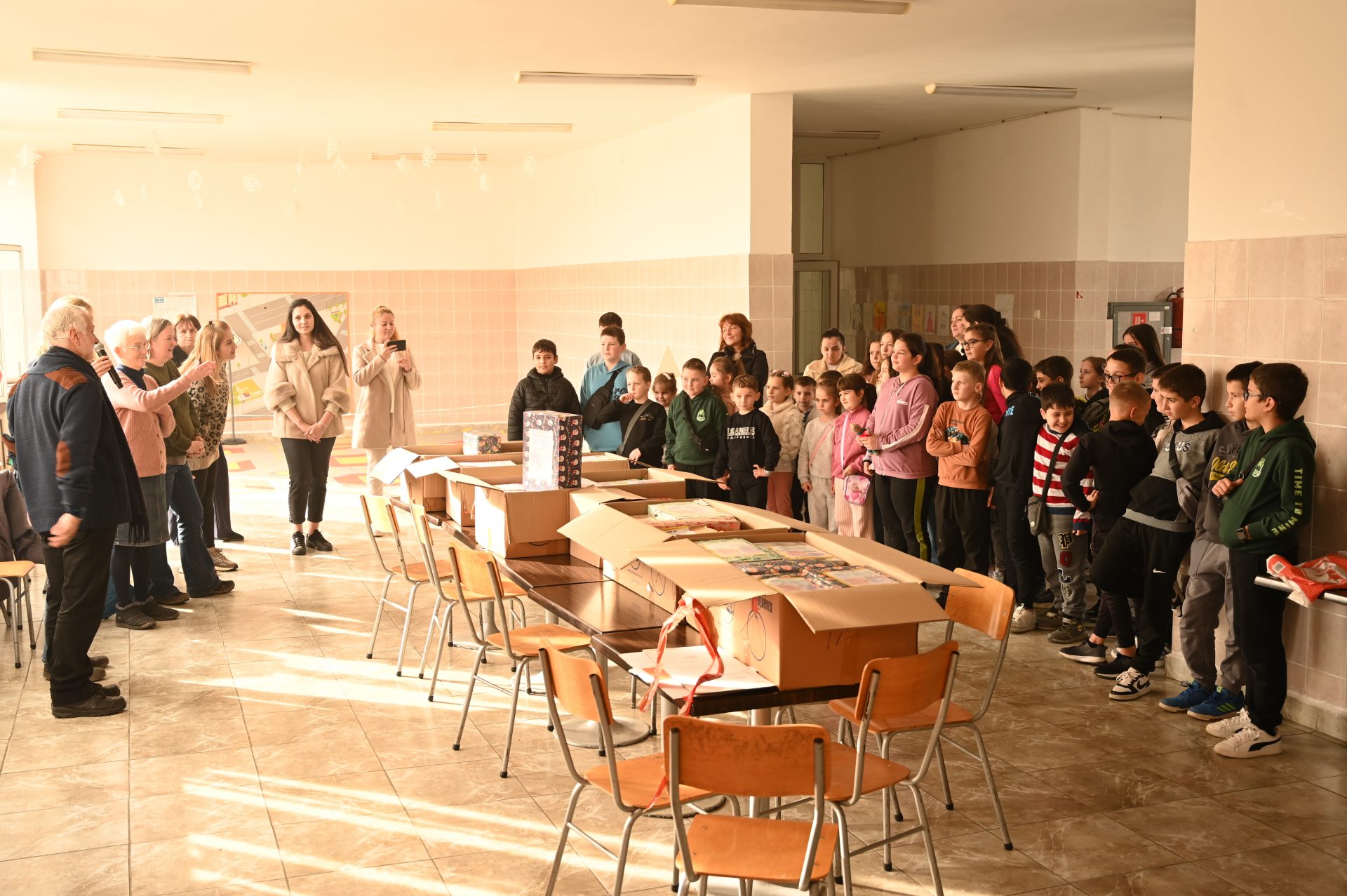 Shoebox Delivery Team – Link to Hope Shoebox Delivery Team - Link to Hope